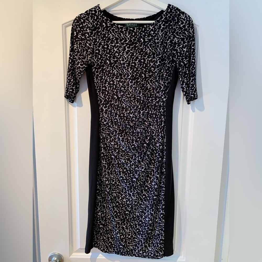 Lauren Ralph Lauren Dress Black White Abstract Ruched Side Size 4 Lined Workwear